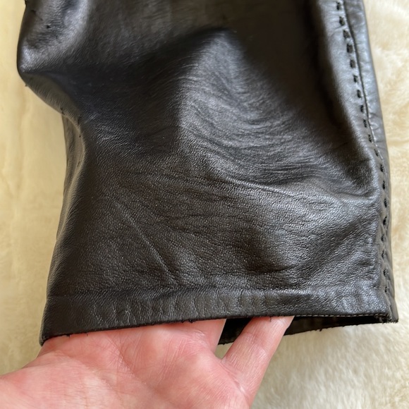 Vintage Y2K 90s Banana Republic super buttery soft leather capri pants 0 - Picture 4 of 7